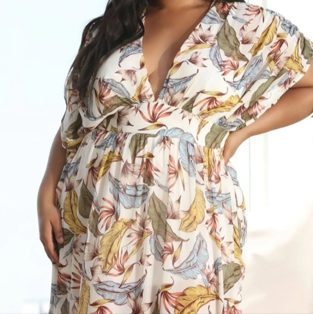 Brand New Maxi Dress Prefect for Fall